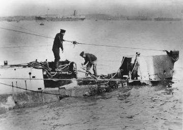 After Johnson and H8’s crew returned safely to Harwich in March 1916, they discovered the true extent of the damage