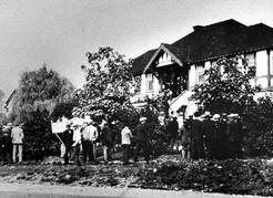 Fraser Mill strikers mass outside the Coquitlam municipal hall, where trials of those arrested by police on the picket line were taking place on Sept. 25, 1931.  Port Moody Heritage Society, City of Coquitlam Archives, C6.216.